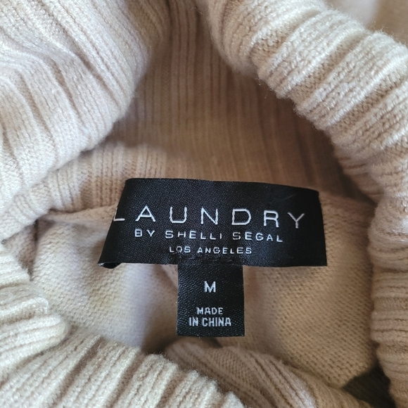 Laundry by Shelli Segal turtleneck sweater size medium - Picture 10 of 13